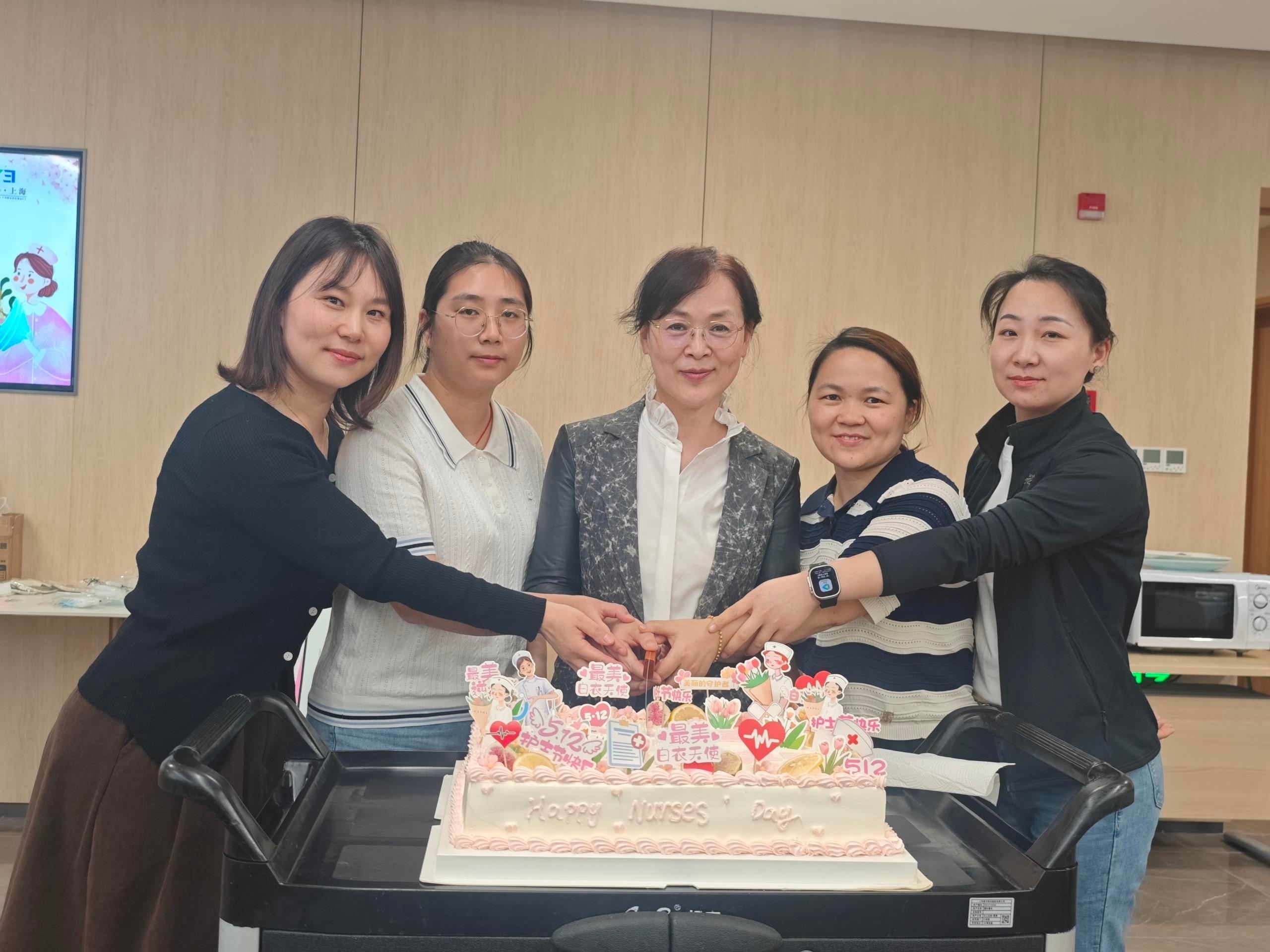 d3516a4ffba3e01bf77e95e125ba32c8_compress(1).jpg